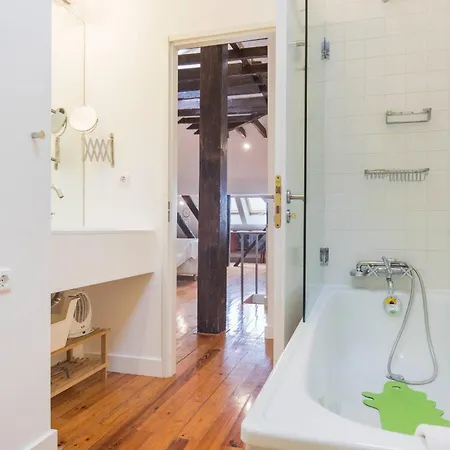 Santa Catarina's Place Apartment Lisbon